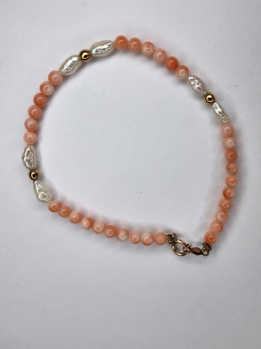 14k Yellow Gold Pear And Cora Beadl Bracelet 7 1/2"